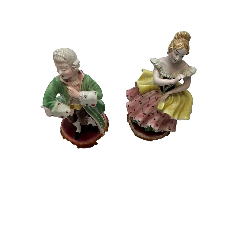 Vintage Italian Porcelain Figurines Pair Made in Italy Capodimonte Style Set 2 - Picture 2 of 13